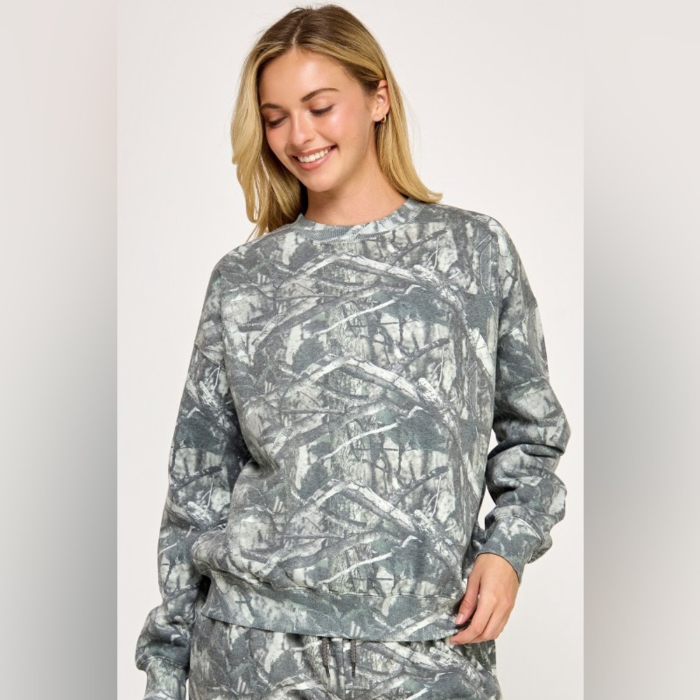 Green Camouflage Print Sweatshirt